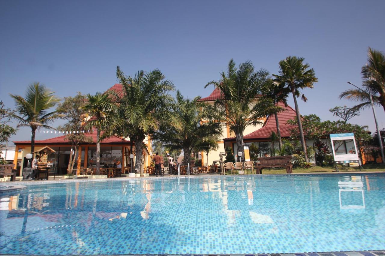 Ciptaningati Hotel Бату Екстер'єр фото
