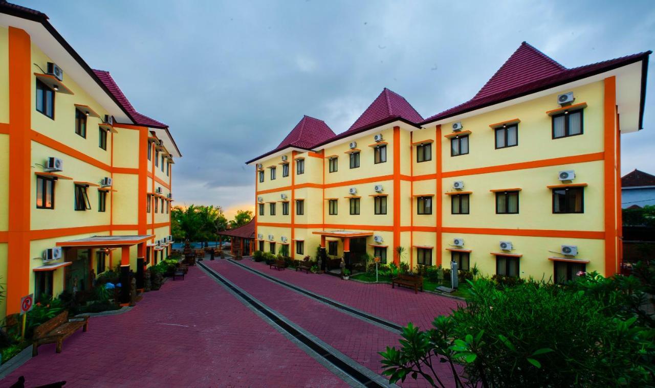 Ciptaningati Hotel Бату Екстер'єр фото
